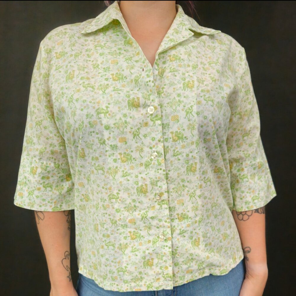 70s Ship 'n Shore Camel Floral Print Button Up Top